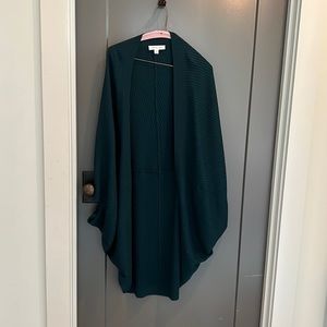 Amour Vert Cape- In great condition
